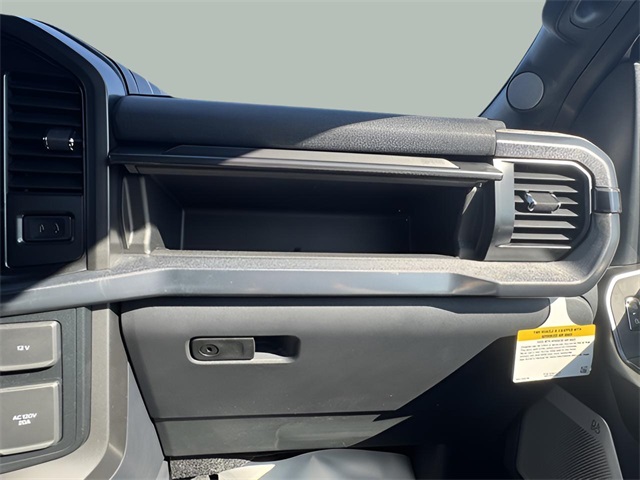 2025 Ford F-150 Lariat photo 29