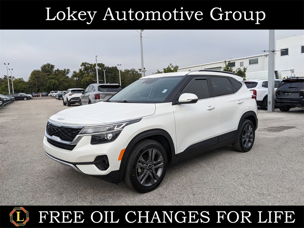 2023 Kia Seltos S's photo