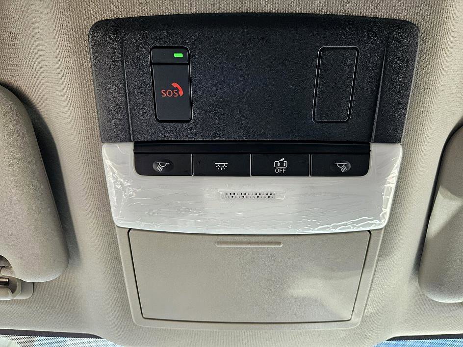 2025 Nissan Sentra SV photo 18