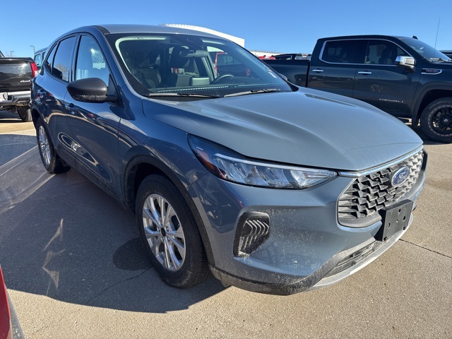 2025 Ford Escape Active's photo