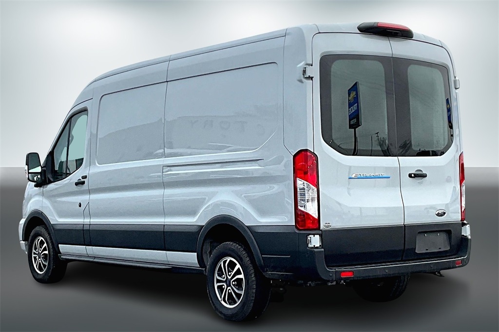 2023 Ford Transit photo 3