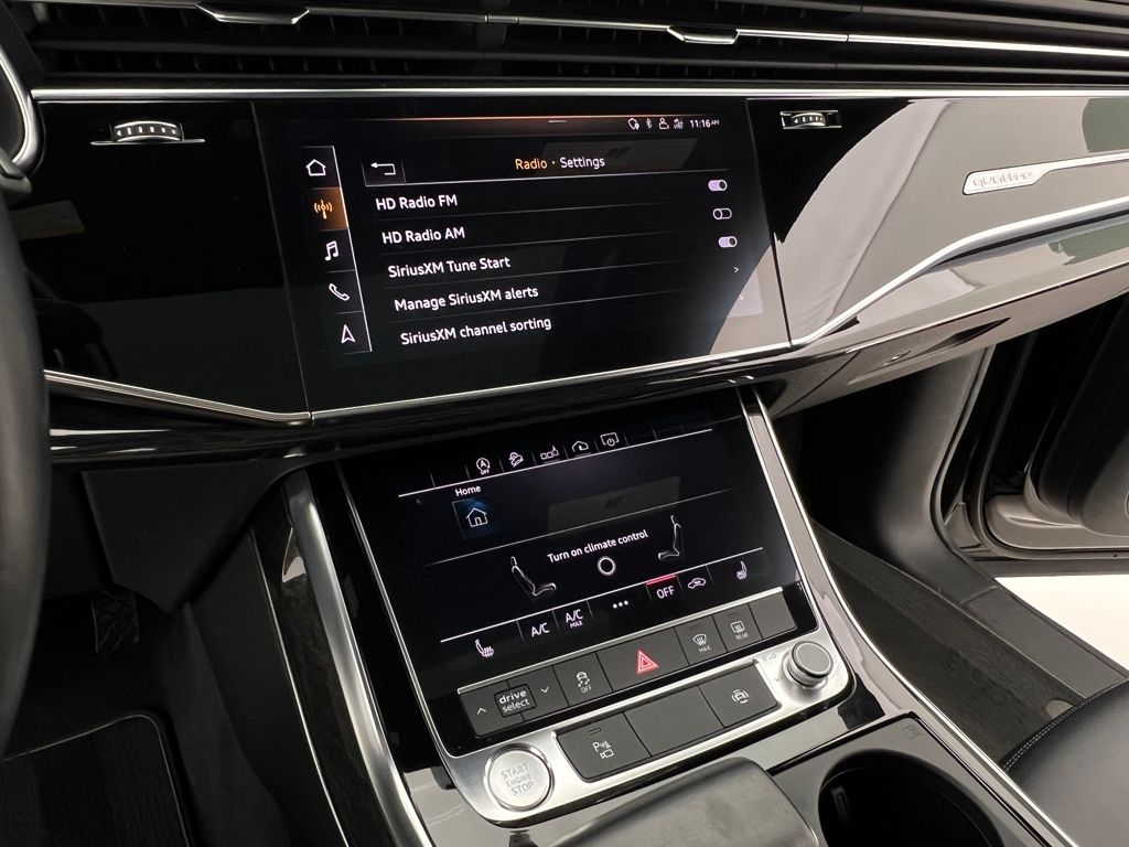 2019 Audi Q8 Premium photo 4