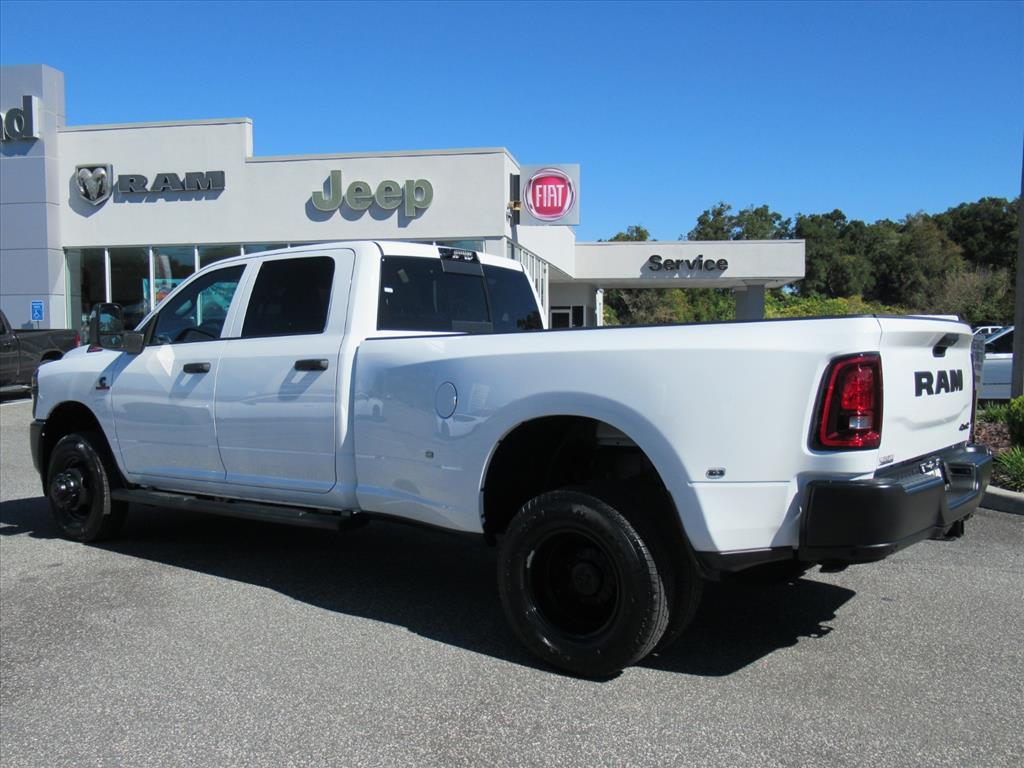 2026 Ram 3500 Tradesman photo 4