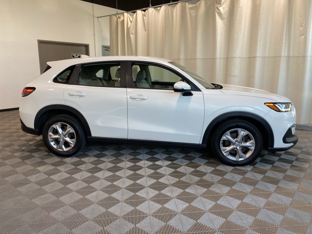 2023 Honda HR-V LX photo 8