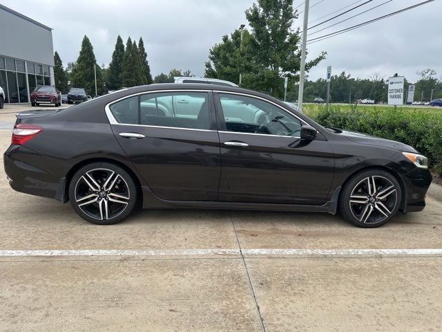 2017 Honda Accord Sport photo 3