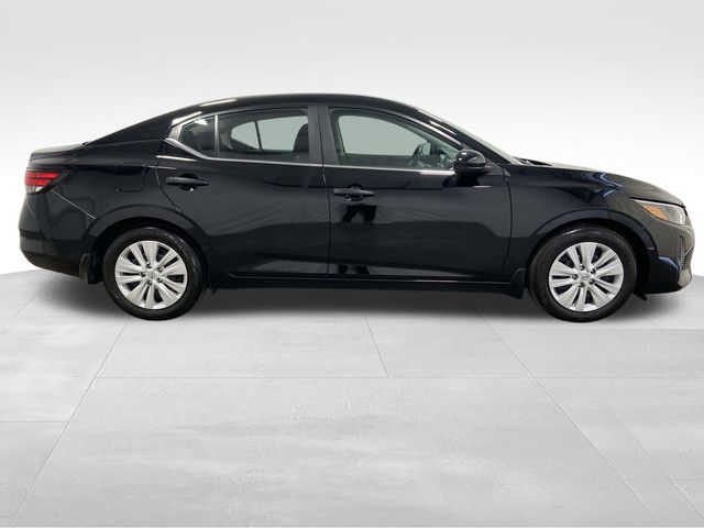2024 Nissan Sentra S photo 2