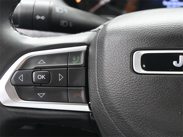 2022 Jeep Compass Latitude Lux photo 21