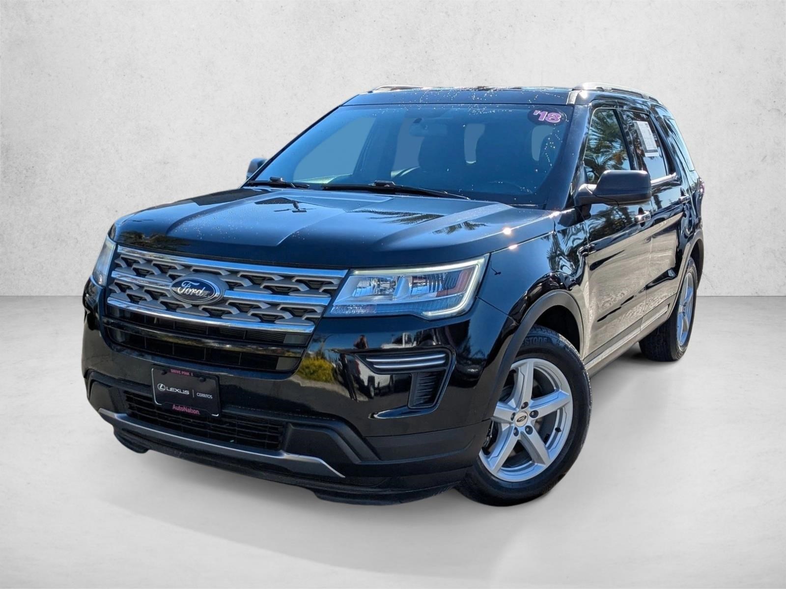 2018 Ford Explorer XLT's photo