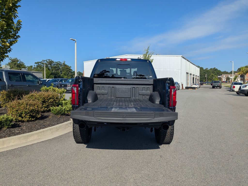 2025 Ford F-150 XLT photo 13