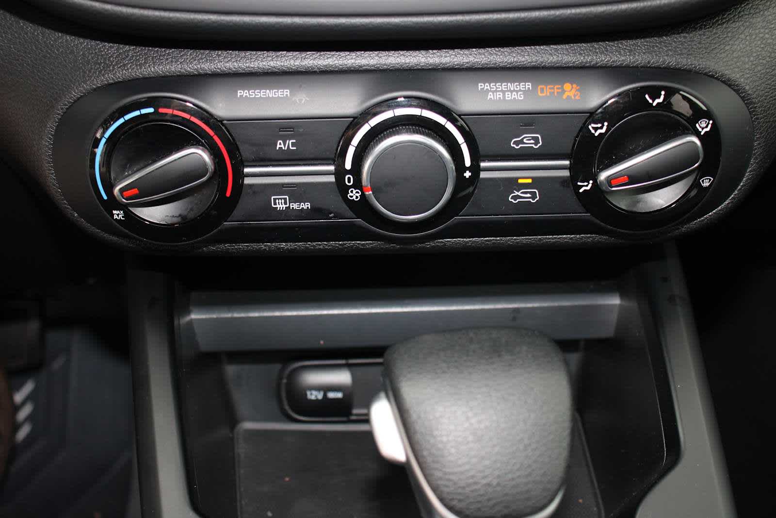 2024 Kia Soul LX photo 22