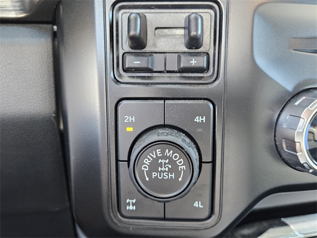 2023 Ford F-250 Lariat photo 21