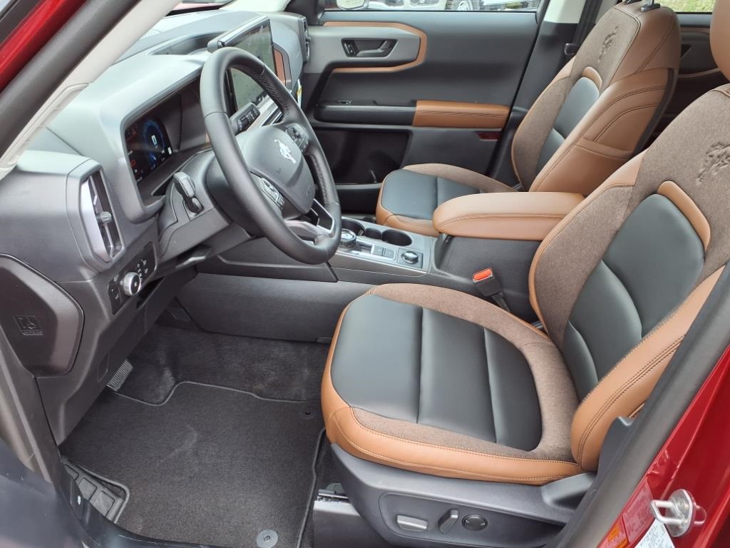 2025 Ford Bronco Sport Outer Banks photo 3