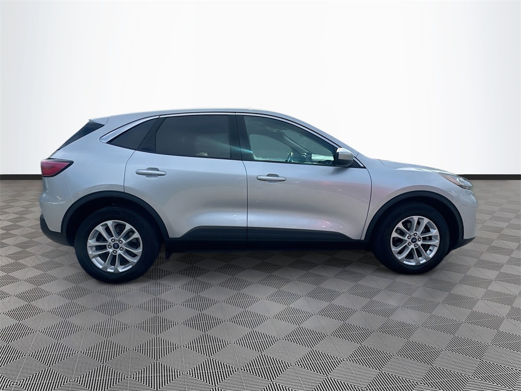 2020 Ford Escape SE photo 4
