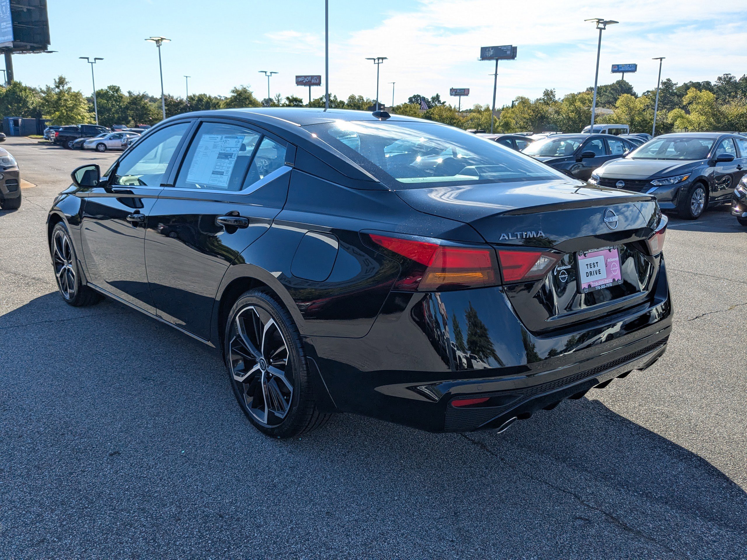 2025 Nissan Altima 2.5 SR photo 4