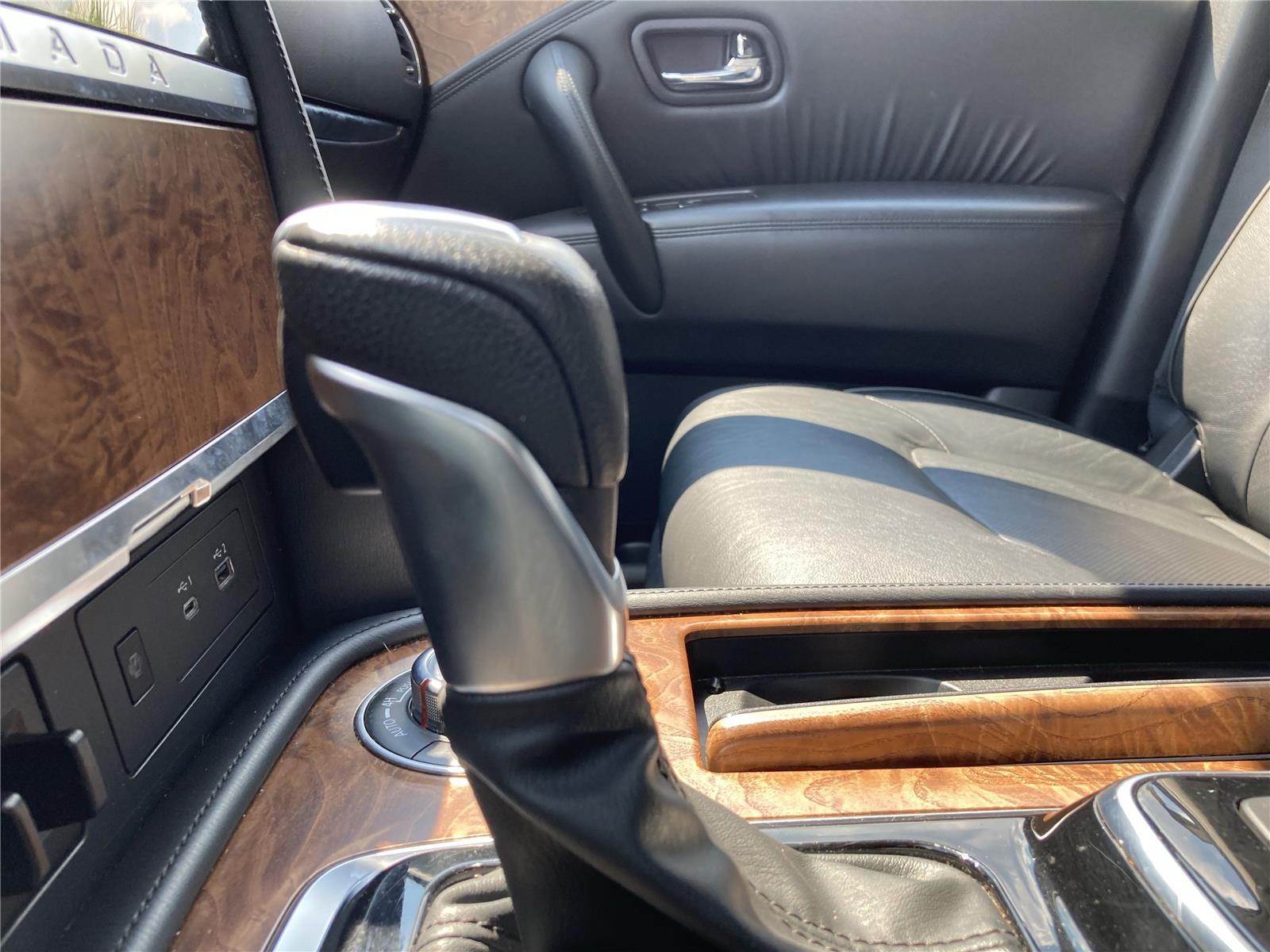 2023 Nissan Armada SL photo 17