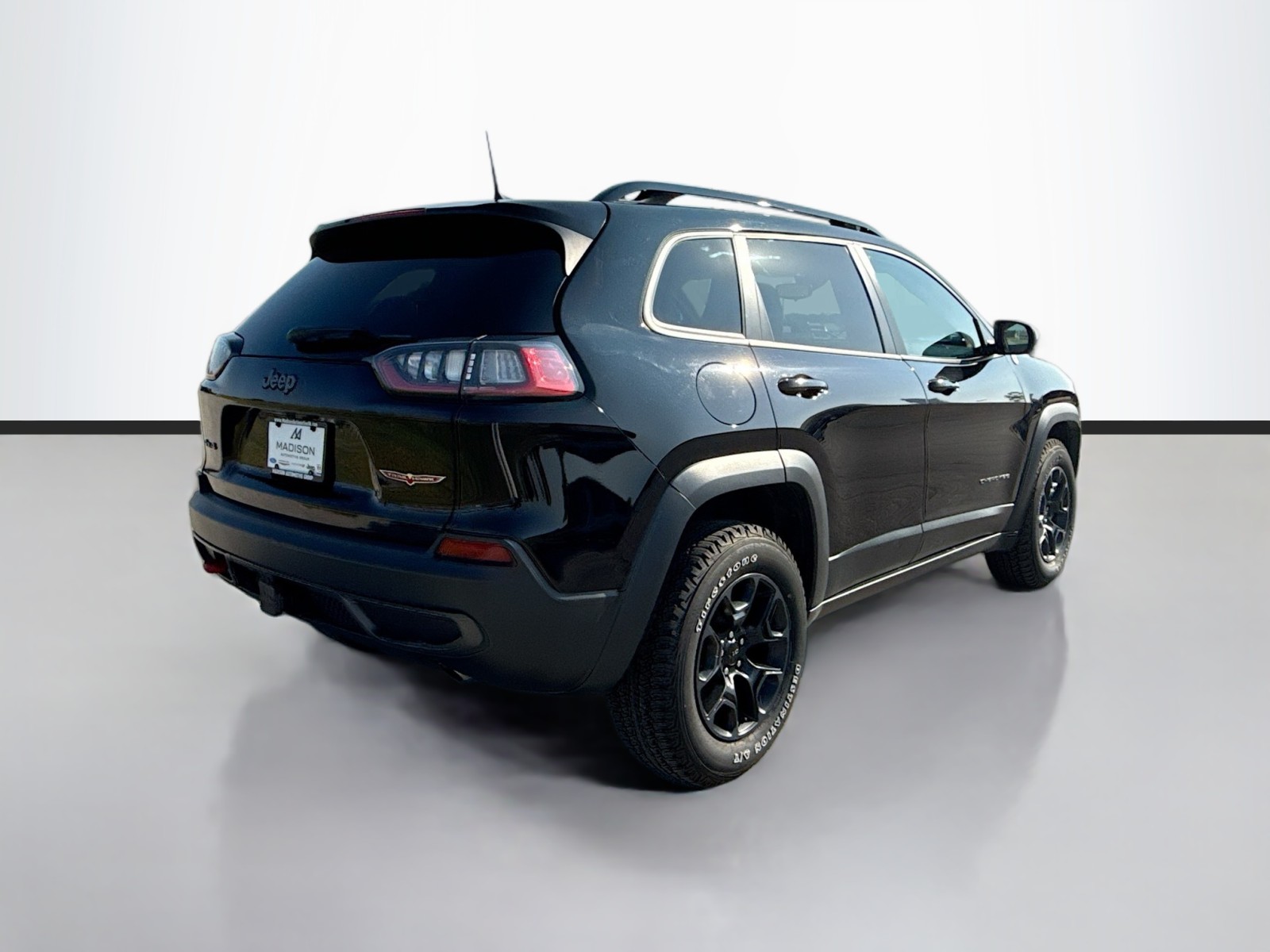 2022 Jeep Cherokee Trailhawk photo 4