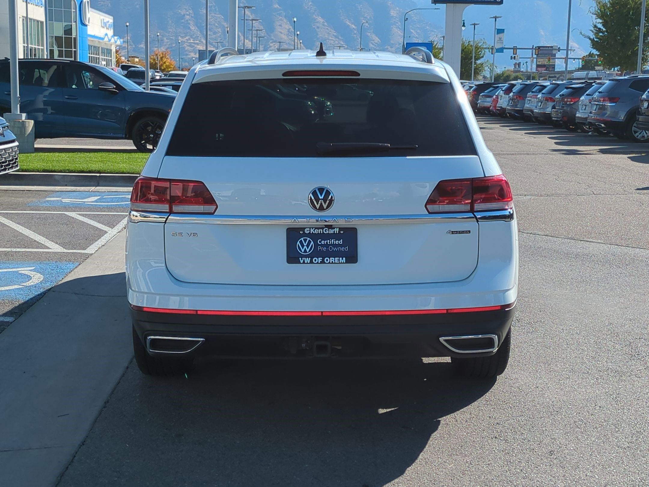 2023 Volkswagen Atlas V6 SE Technology photo 4