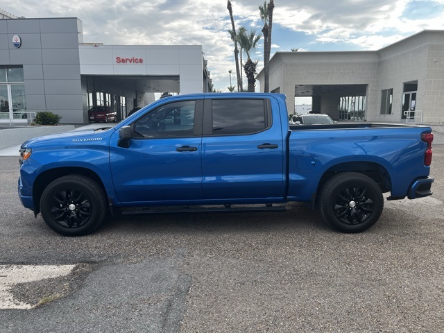 2022 Chevrolet Silverado 1500 Custom photo 3