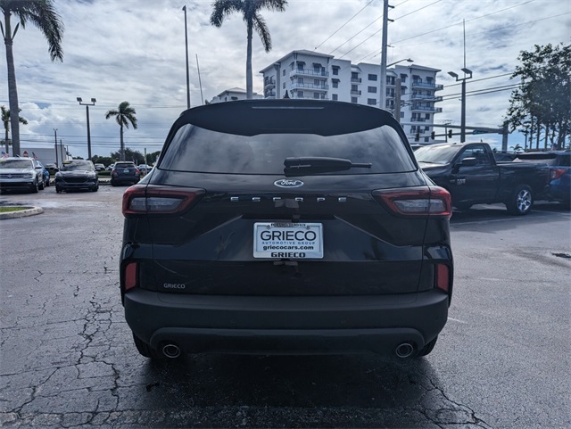 2026 Ford Escape ST-Line photo 10