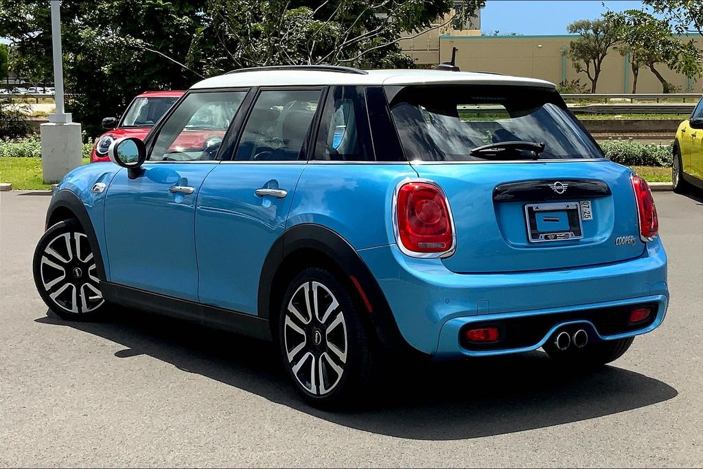 Image 10 of Pre-Owned 2019 MINI Cooper S Signature