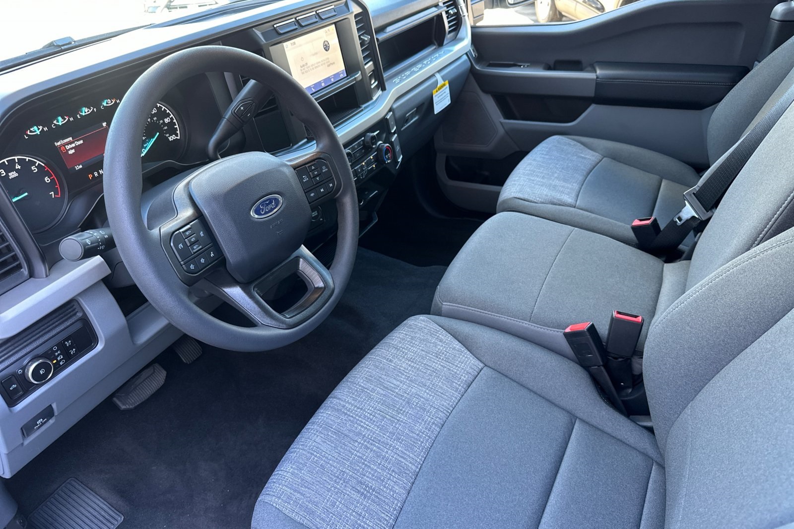 2024 Ford F-350 XLT photo 9