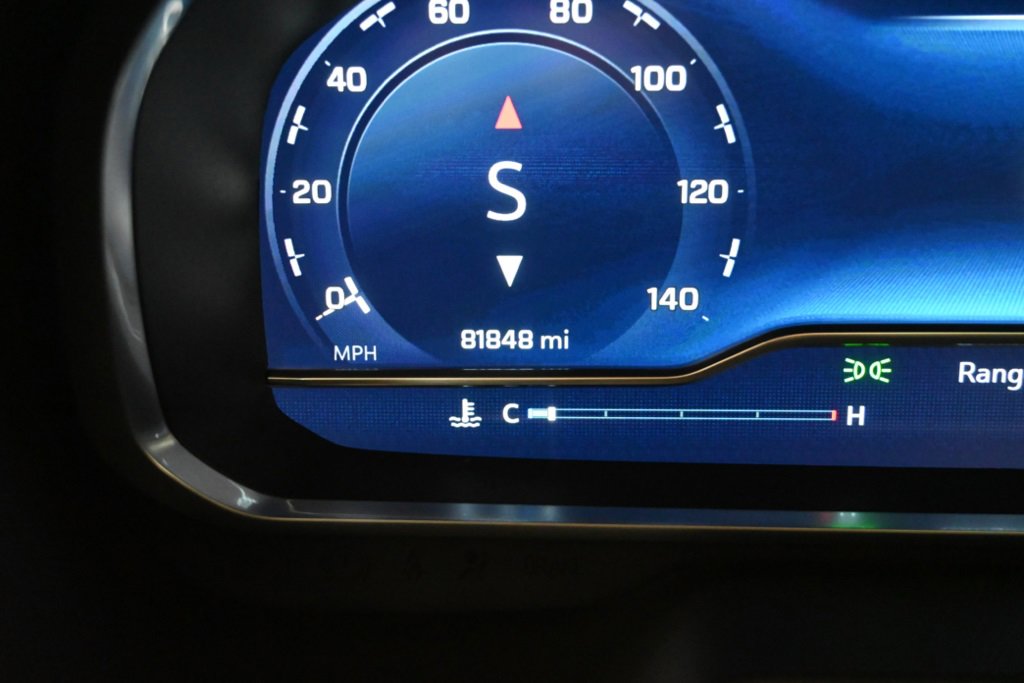 2023 Chevrolet Suburban LT photo 26