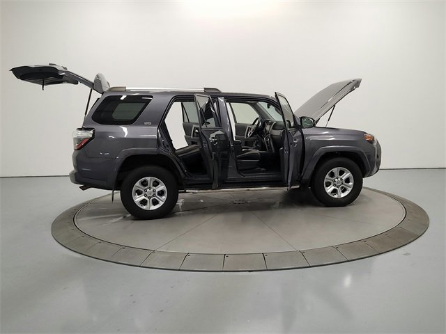 2021 Toyota 4Runner SR5 photo 15