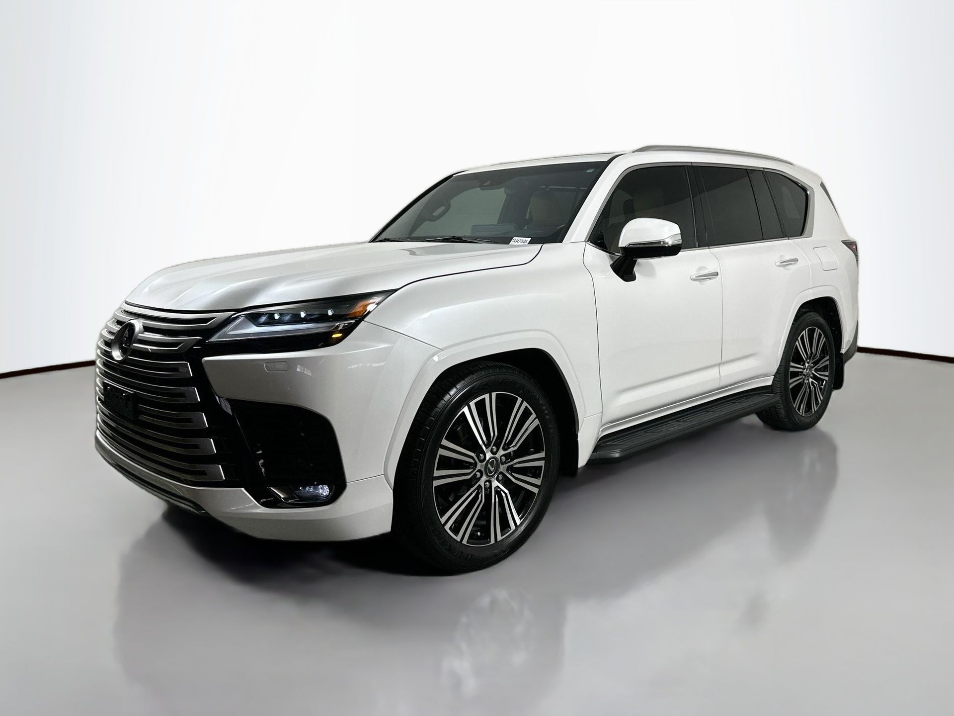 2024 Lexus LX Luxury's photo
