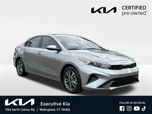 2023 Kia Forte LXS's photo