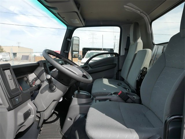2025 Chevrolet Silverado photo 4