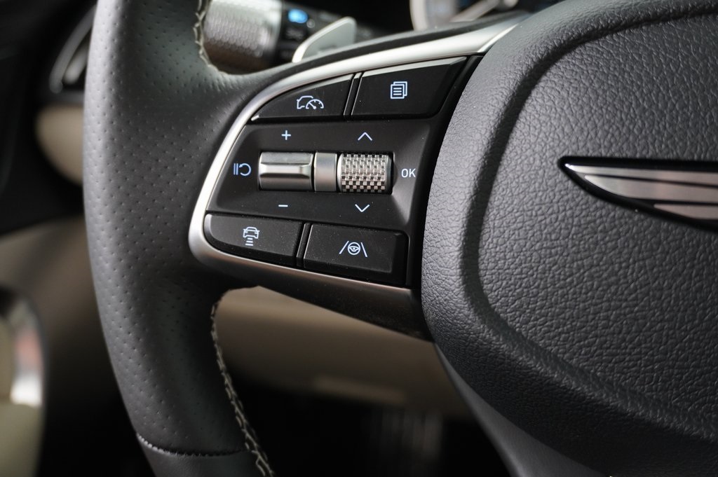 2026 Genesis G70 2.5T AWD photo 14