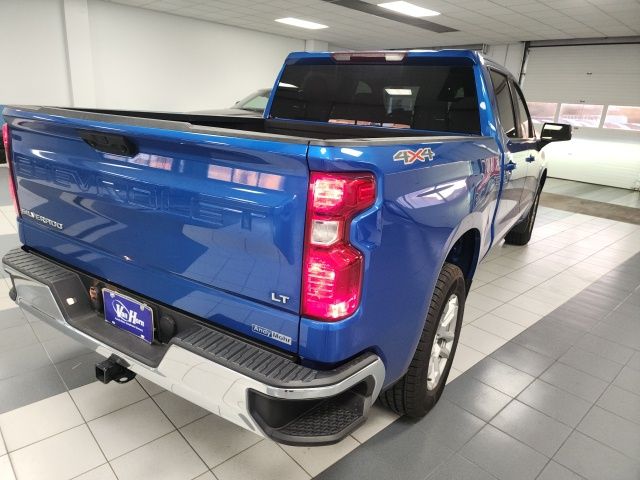2022 Chevrolet Silverado 1500 LT photo 4