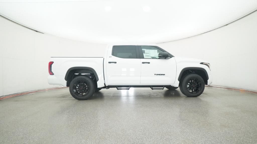 2026 Toyota Tundra SR5 CrewMax photo 22