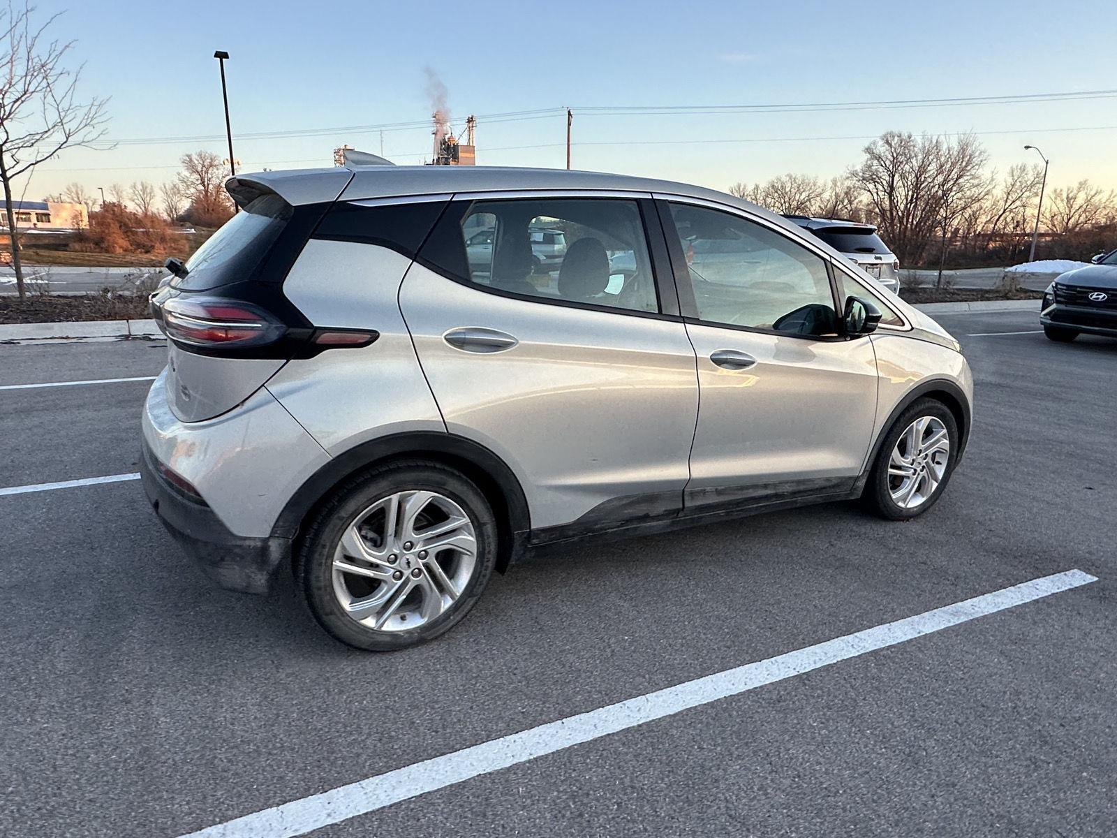 2022 Chevrolet Bolt EV 1LT photo 4