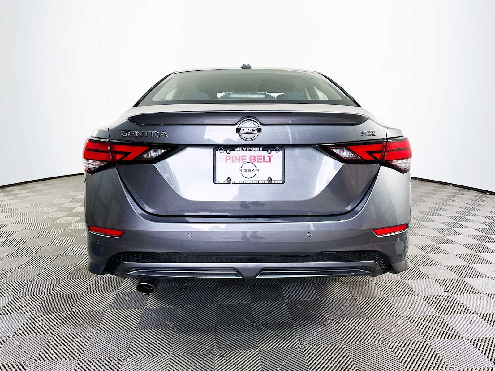 2021 Nissan Sentra SR photo 5