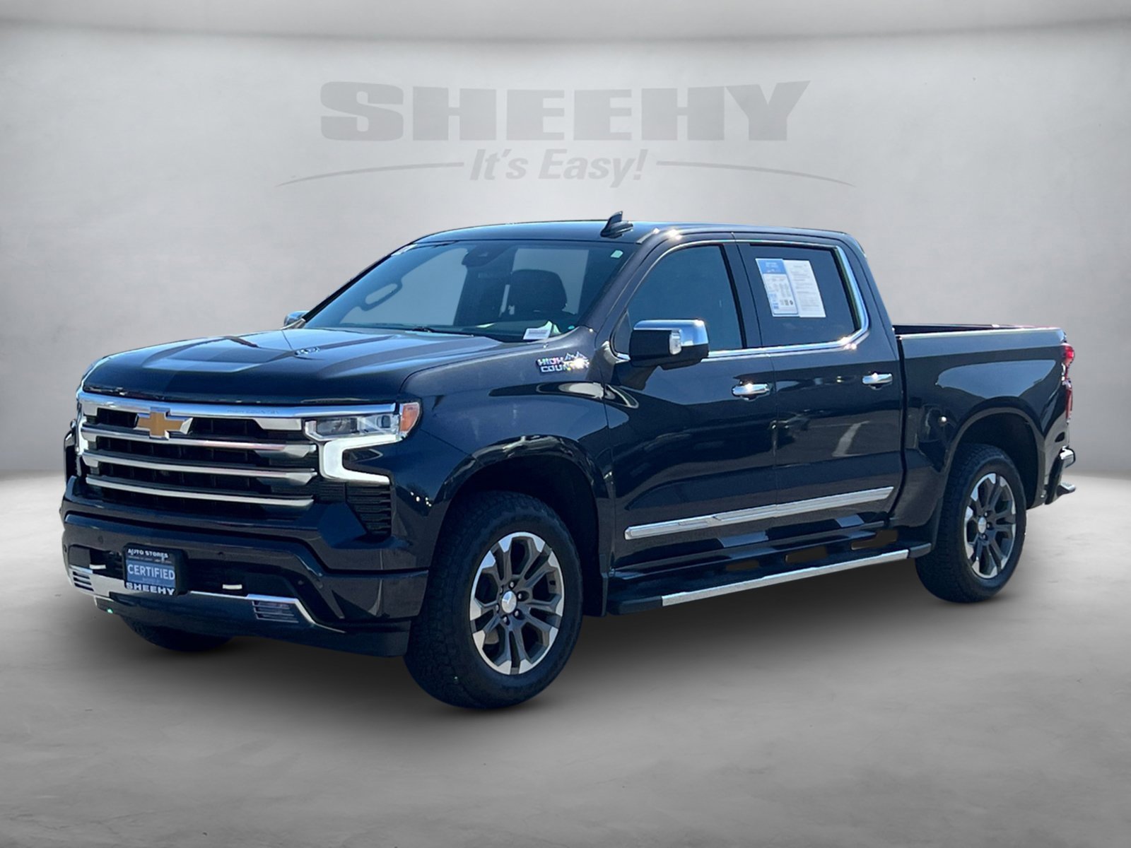 2024 Chevrolet Silverado 1500 High Country photo 2