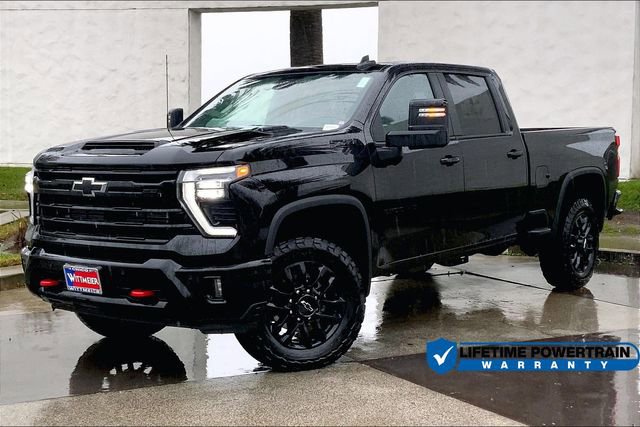 2025 Chevrolet Silverado HD LT's photo