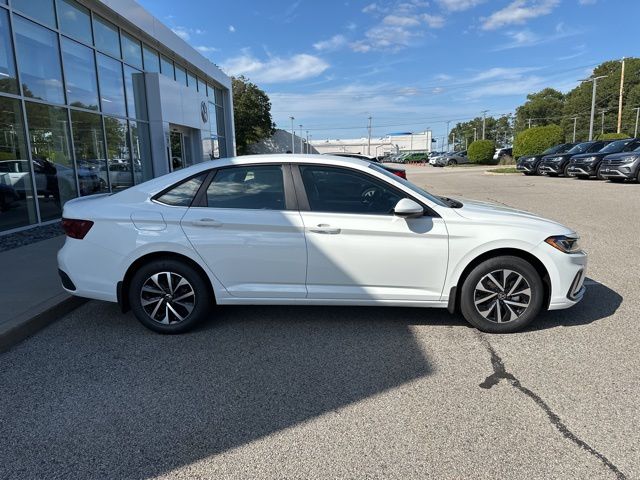 2025 Volkswagen Jetta S photo 5