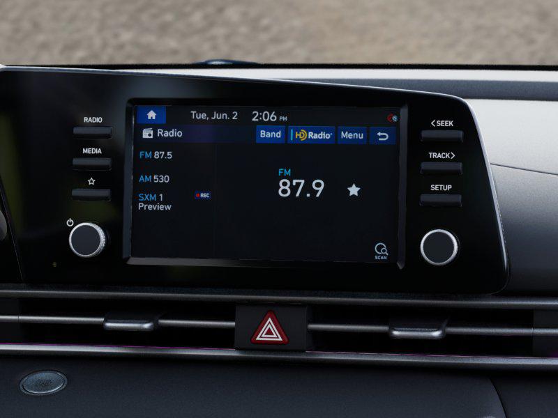 2025 Hyundai Elantra SEL Sport photo 13