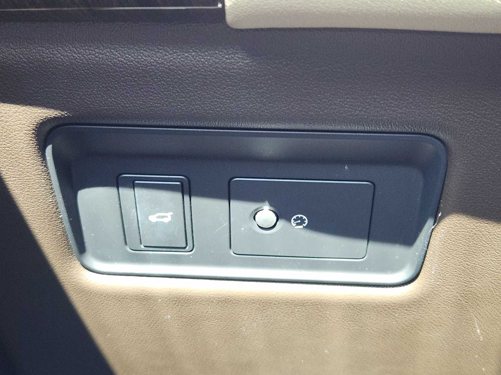 2019 Land Rover Range Rover Sport HSE photo 19