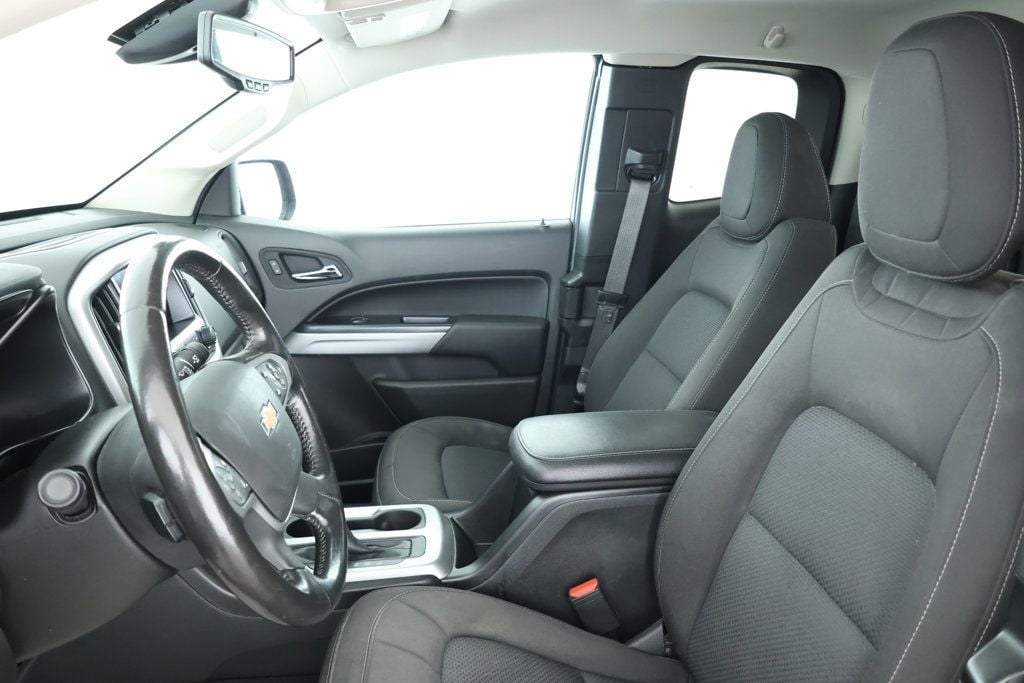 2022 Chevrolet Colorado LT photo 19