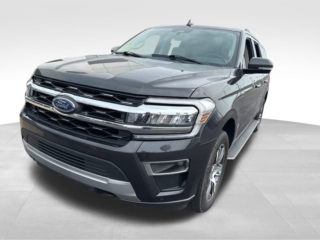 2022 Ford Expedition MAX Limited photo 2