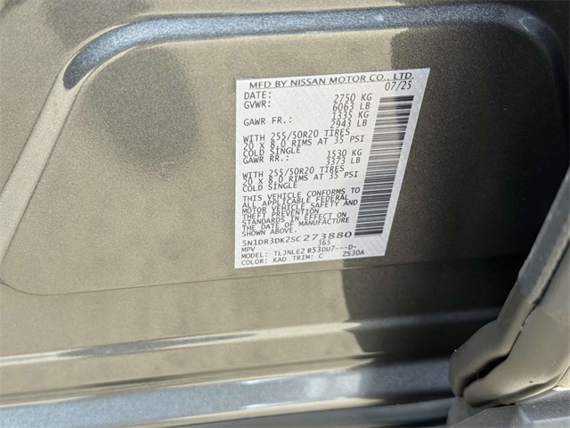 2025 Nissan Pathfinder Platinum photo 32