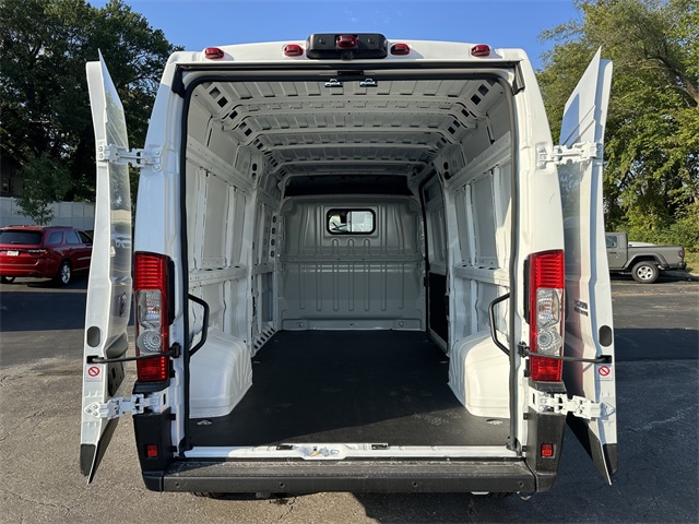 2026 Ram ProMaster 2500 photo 8