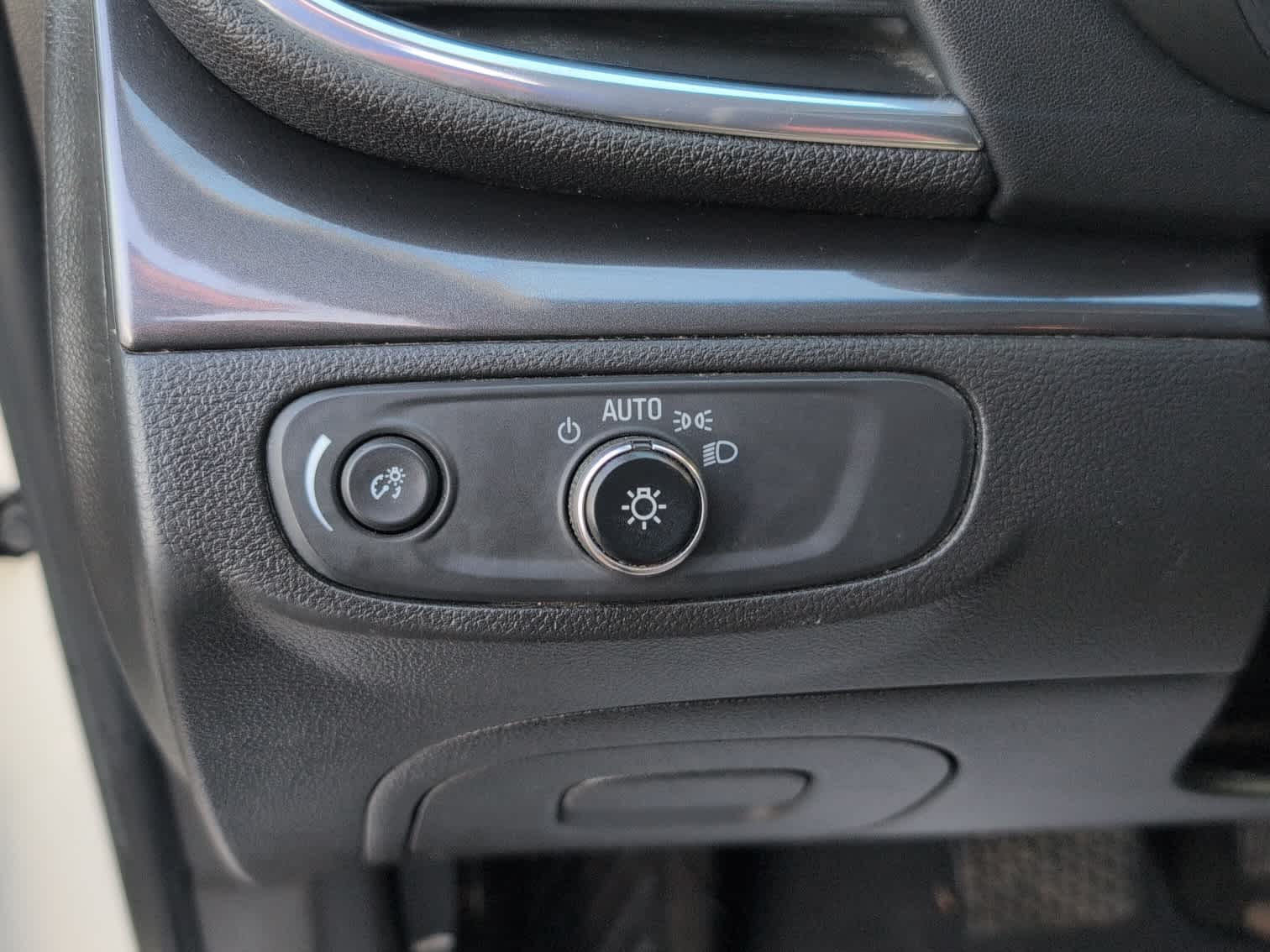 2018 Buick Encore Preferred photo 11