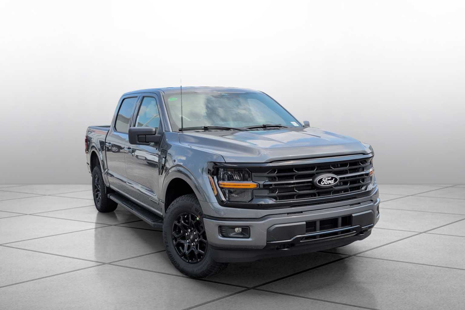 2025 Ford F-150 XLT photo 12