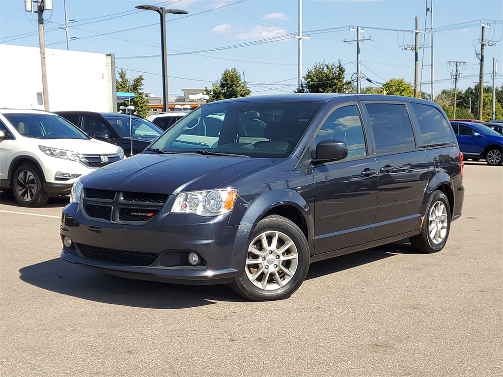 2013 Dodge Grand Caravan R/T photo 22