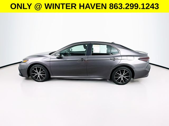2023 Toyota Camry SE photo 4