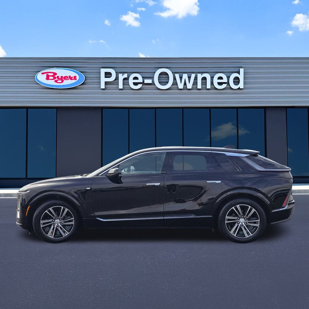 2023 Cadillac Lyriq Luxury photo 5