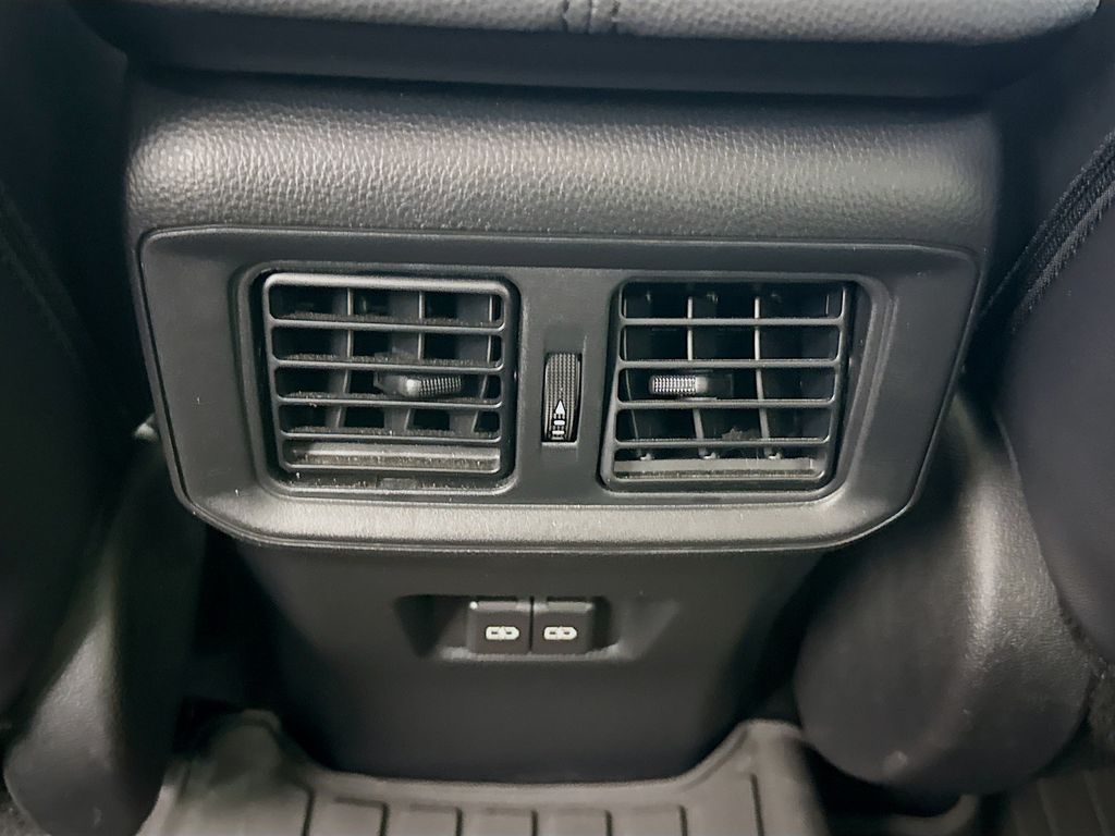 2024 Toyota RAV4 TRD Off-Road photo 25